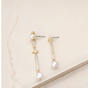 CELESTIAL PEARL DANGLE 18K GOLD PLATED EARRINGS